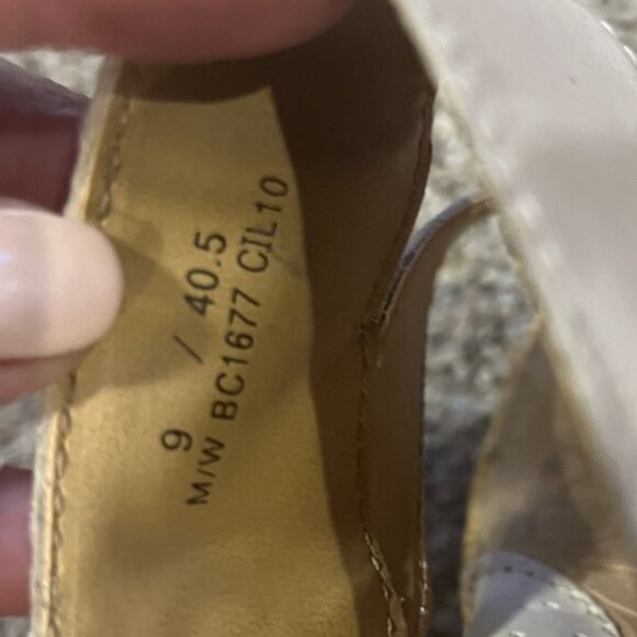 b.o.c. Born Concept Leather Thong Wedge Sandal - Picture 7 of 10